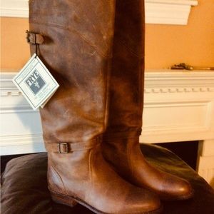 Frye Dorado Distressed Brown Riding Boots. NWT